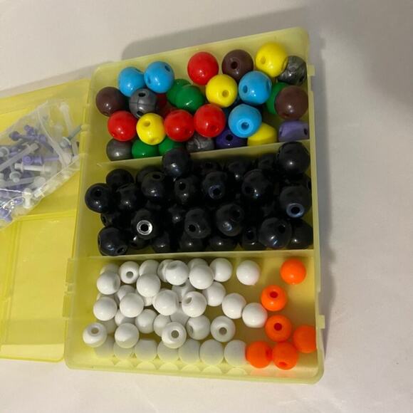 Organic Chemistry Molecular Model Set - Picture 3 of 6